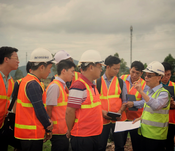 64B08636-BFCD-4CCD-B315-140BA681FFBE