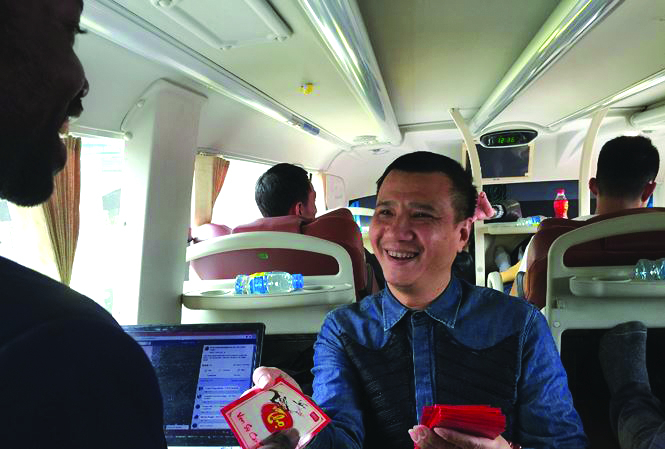 xe-khach-ha-son-hai-van