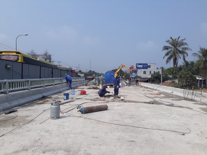 HÌNH 2- CẦU RƯỢU