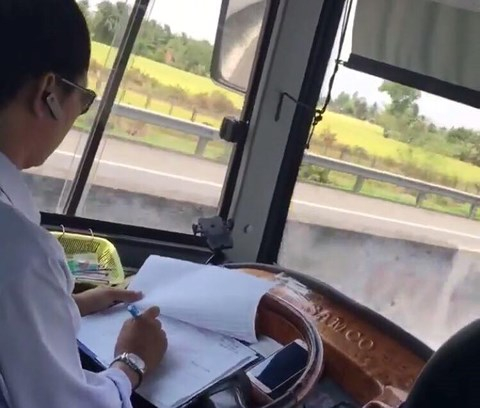 9413EB13-3D76-44B9-B108-43099035125D.