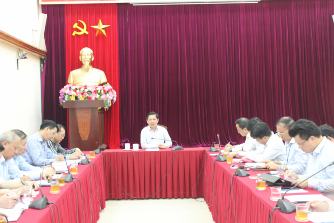 185526-bo-truong-nguyen-van-the-chu-tri-cuoc-hop-v