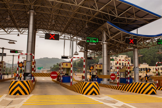 Cao toc Ha Long - Van Don (66)