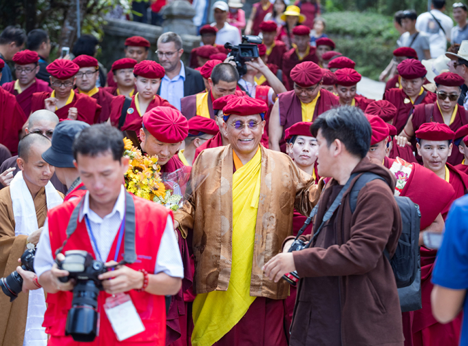 phap-vuong-toi-tham-BaNa