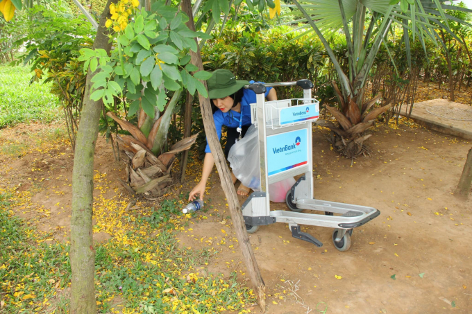 7ef123914b19a947f008