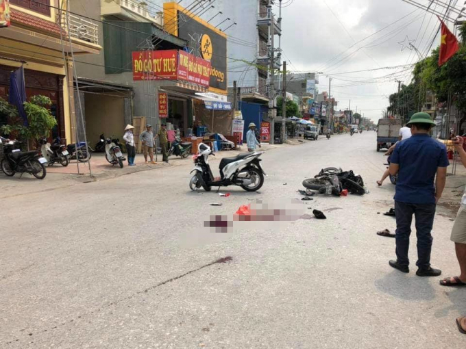 A37936B8-12AE-4D19-8AD8-BB2ECE38A914.