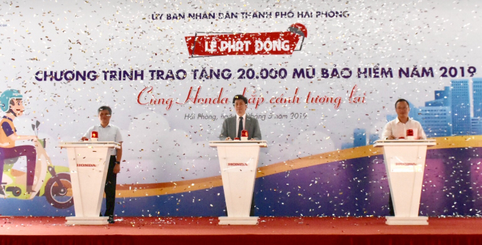 860FA290-A8DF-488D-94A9-BF348CB57F23.