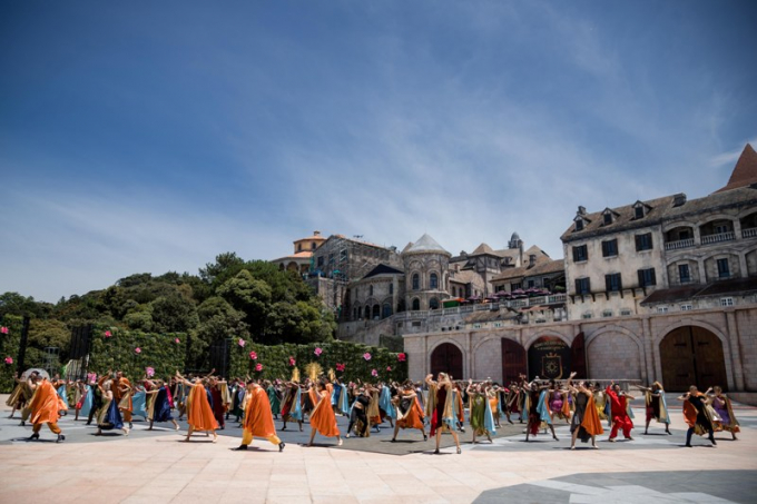 Vũ hội Ánh dương (11)