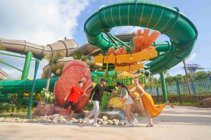 Aquatopia Water Park sở hữu những trò chơi hiện đạ