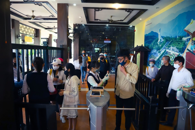 Ba Na ngay dau mo cua tro lai (28)