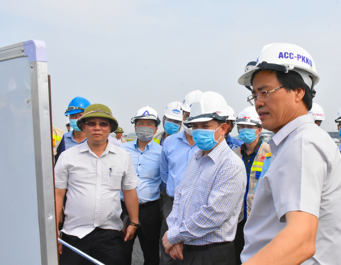 410049F7-1DB0-4B8B-BC9E-CB186BBA2E07.