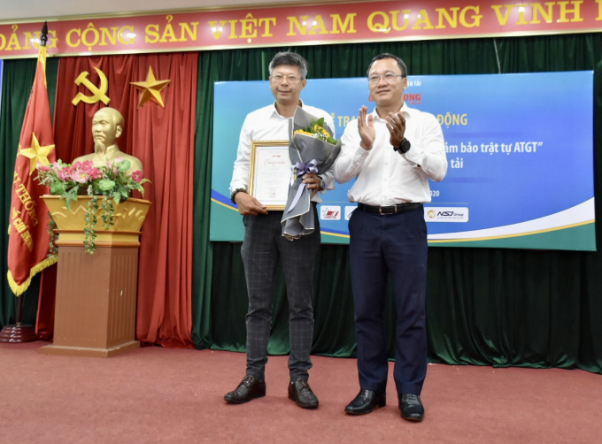 9BBB0829-D193-4354-9402-B6A96BECE9DF.