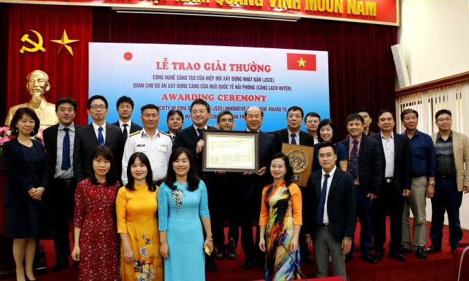 339257D9-3605-417E-B341-5ACAC01C0493.