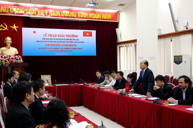 9FAF0188-C8BF-492D-B2B5-4292A55F9398.