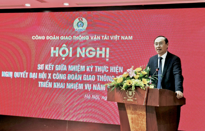 E25AA7B4-48BF-4FB8-A95A-B0E203F57A1B.