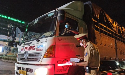 9E755981-C691-4EAA-AA6D-BD09427CBDBF.