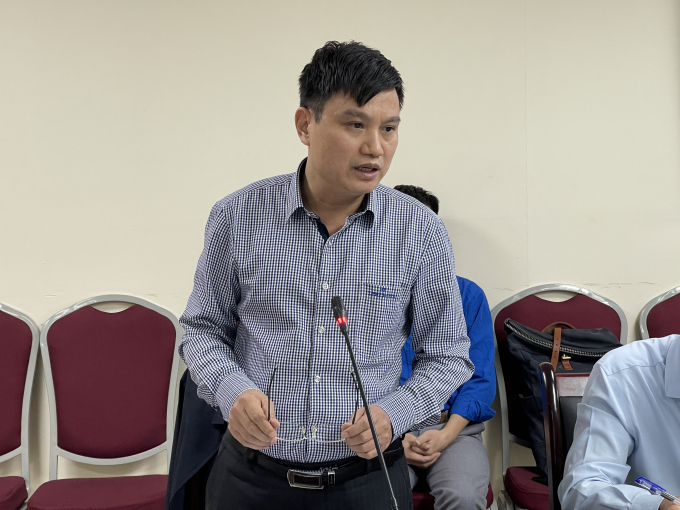 8EFF9BC8-16B1-4F27-A819-5101BC18EB33.