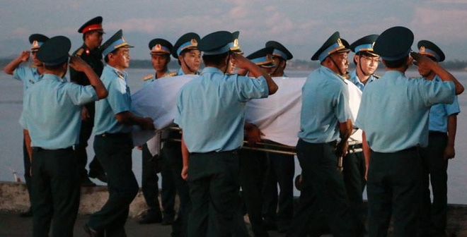 ab-1466316128877-49-0-385-660-crop-1466316146600