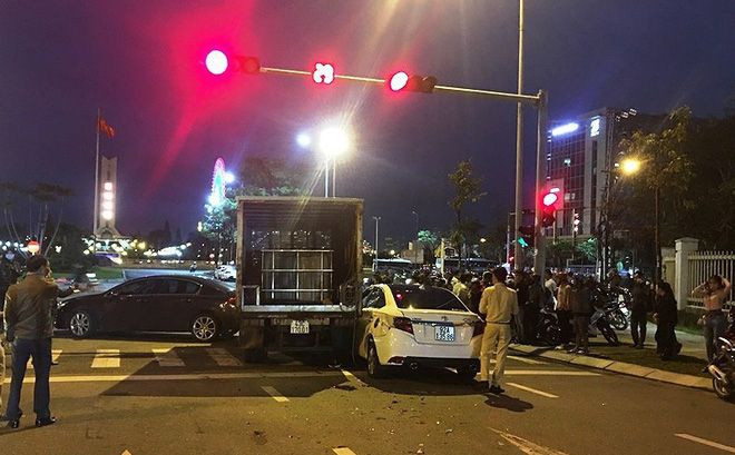 photo1546656014634-1546656015416-crop-154665602659