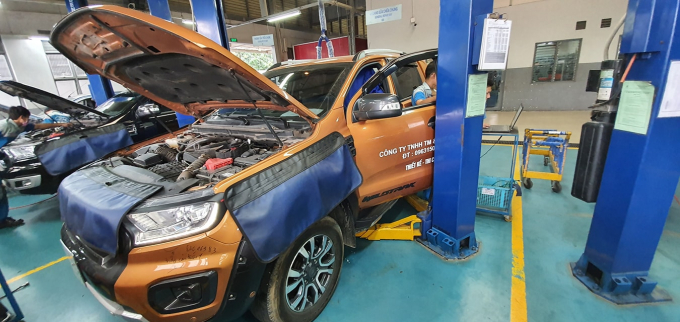 Xe Wildtrak vào gara chính hãng tại Bình Dương sửa