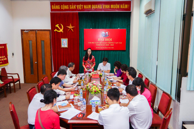 Phấn đấu xây dựng Chi bộ Tạp chí GTVT vững mạnh toàn diện - Ảnh 3.