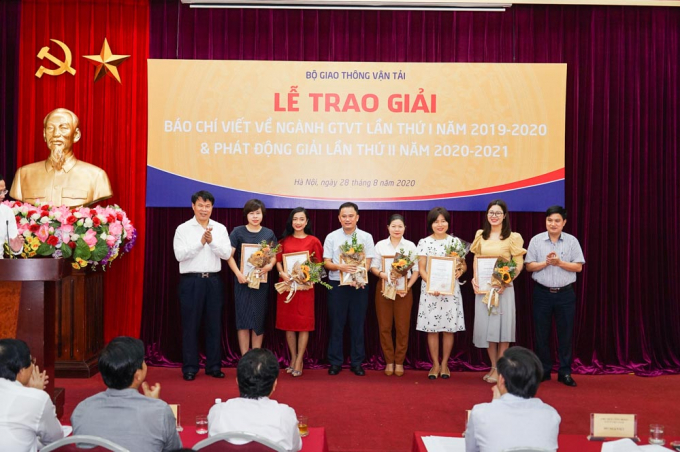 Tạp chí GTVT đoạt giải Báo chí viết về ngành GTVT lần thứ Nhất - Ảnh 8.