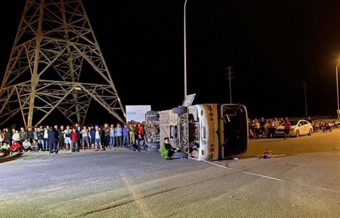 Hiện trường vụ tai nạn nghiêm trọng chiều ngày 13-