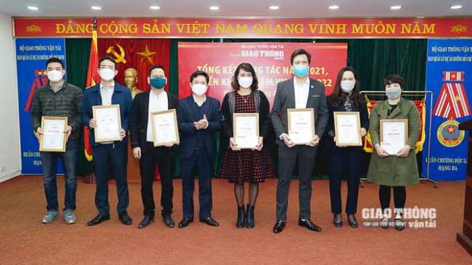 Đồng lòng vượt khó tiếp đà phát triển Tạp chí GTVT - Ảnh 5.