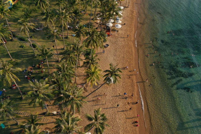 Ảnh 3 - Bãi Trào trên đảo Hòn Thơm hút du khách  (