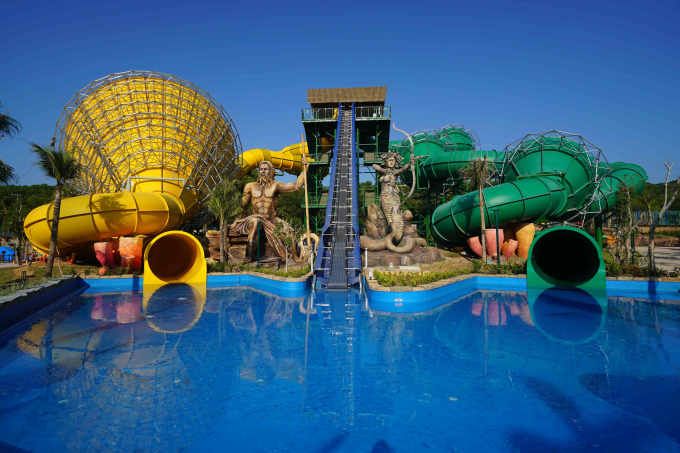Công viên nước Aquatopia Water Park thuộc Sun Worl
