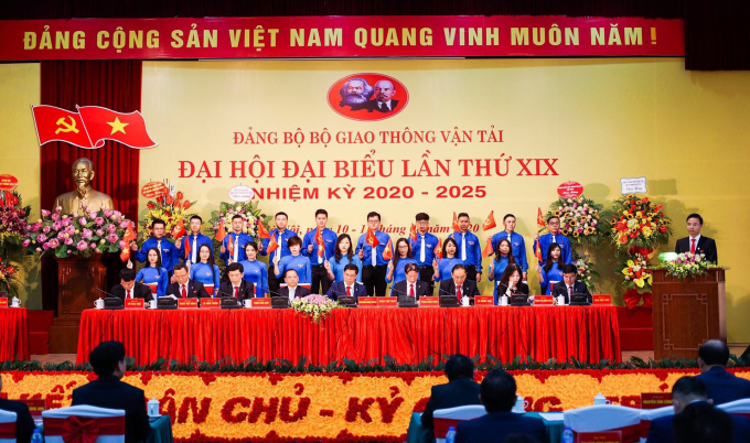 0BFC4369-08A2-4143-9B18-6F5E12303973.