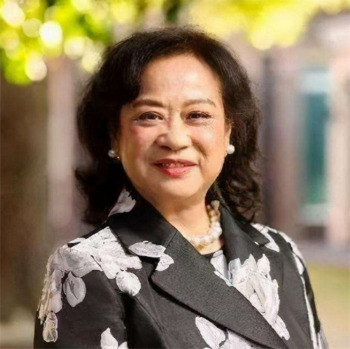 Chân dung nữ tỷ phú Liêu Sương Tuệ