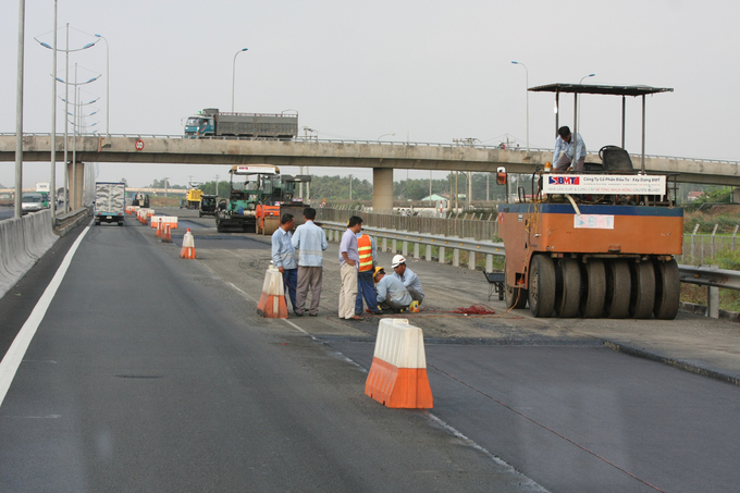Duy tu, bảo dưỡng trên tuyến cao tốc Sài Gòn - Trung Lương