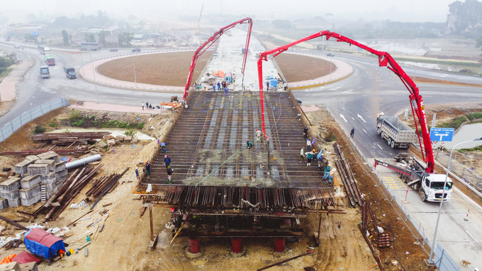 Cao tốc Mai Sơn - QL45 hối hả thi công, đảm bảo chất lượng và tiến độ của đại công trình