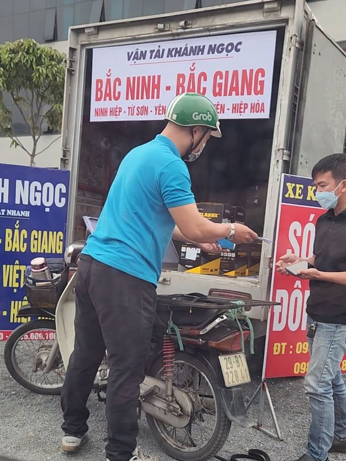 Bãi xe lậu T99 Nghiêm Xuân Yêm hoạt động ngang nhiên 