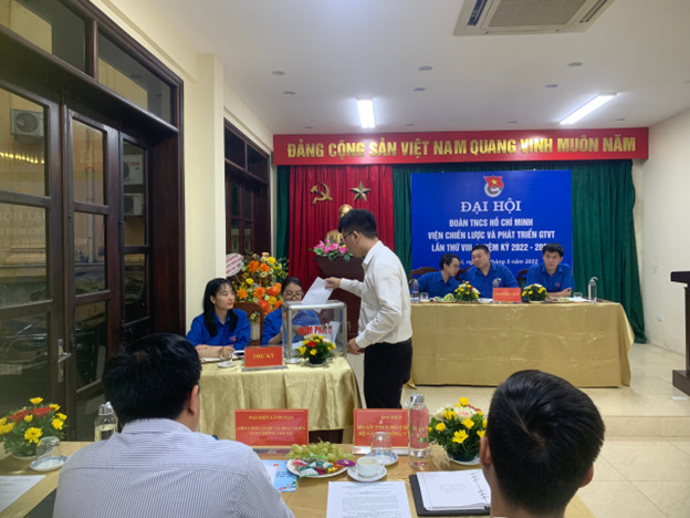 Đại hội đã bầu ra Ban Chấp hành Đoàn TNCS Hồ Chí Minh Viện Chiến lược và Phát triển GTVT, nhiệm kỳ 2022-2027 gồm 5 đồng chí, đồng thời đã bầu được 2 đại biểu chính thức và 1 đại biểu dự khuyết đi dự Đại hội Đoàn TNCS Hồ Chí Minh Bộ GTVT lần thứ VI, nhiệm kỳ 2022-2027.