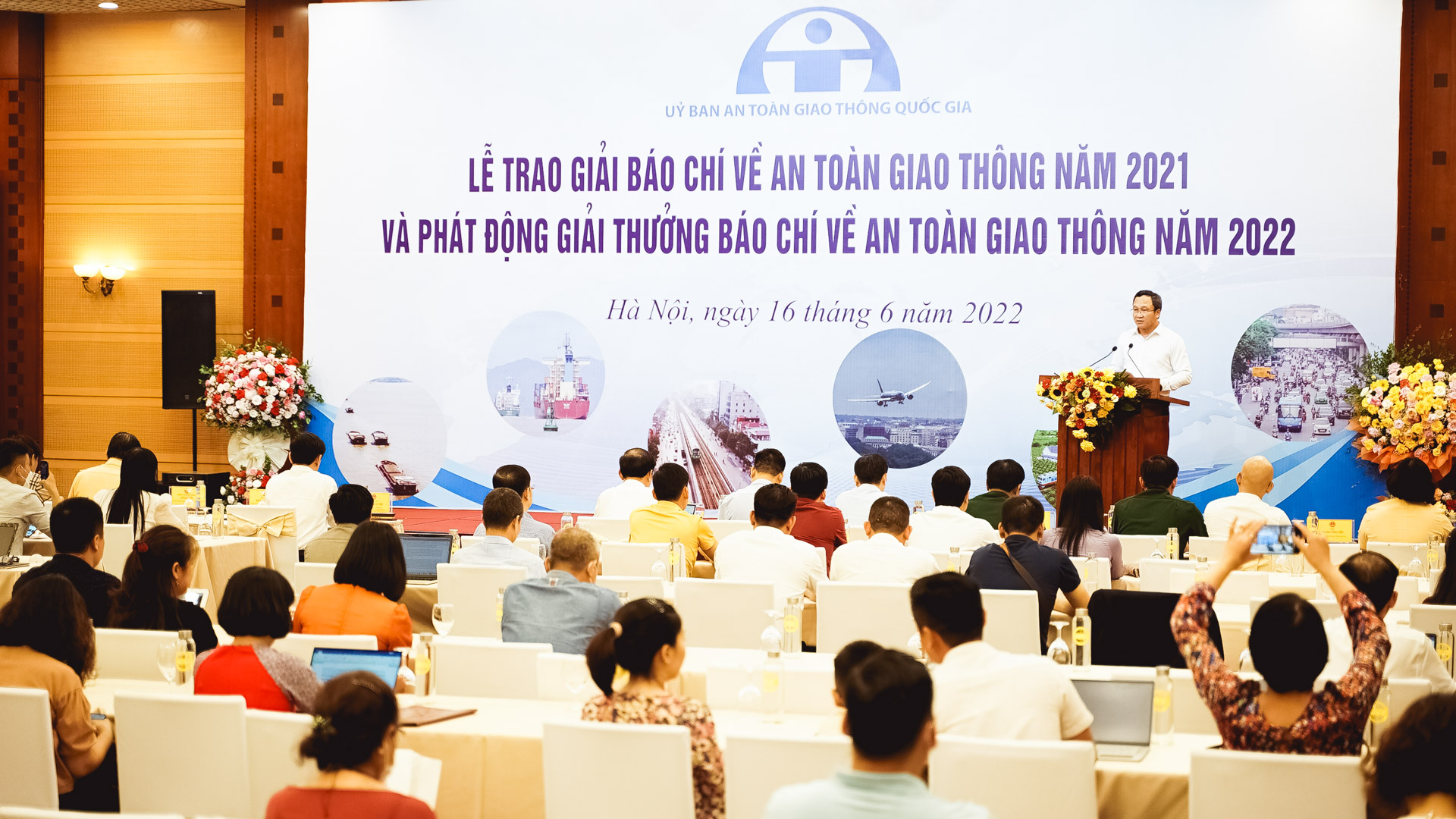 Tạp chí GTVT đoạt Giải Nhất báo chí viết về an toàn giao thông - Ảnh 1.