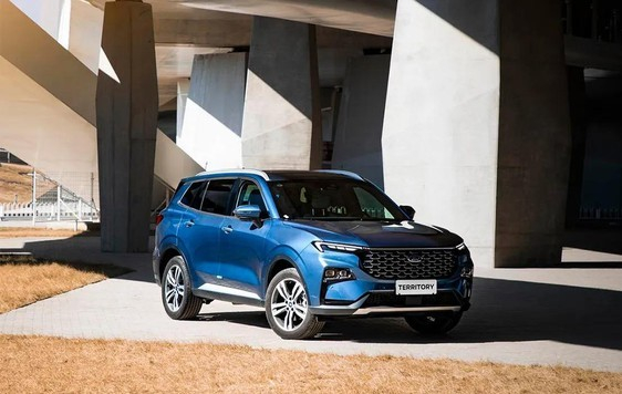 Mức giá bán được đồn đoán về Ford Territory 2023 khoảng 800 triệu đồng, đang trở nên rất hẫn dẫn trong phân khúc SUV cỡ C.