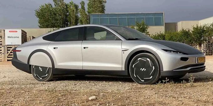 Với hình dáng của một xe đua, Lightyear 0 mang lại cho nó hệ số cản 0,19.