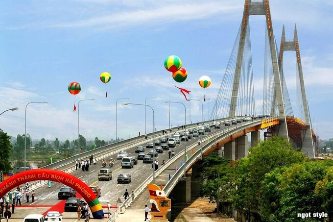 Ảnh 11: Cầu Bính trong ngày khánh thành (ảnh st)