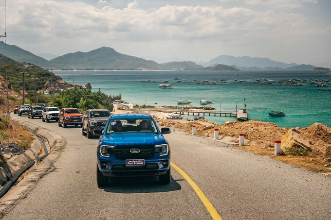 Ford Everest mới được thiết kế vô cùng vững chắc, an toàn, tiện nghi.