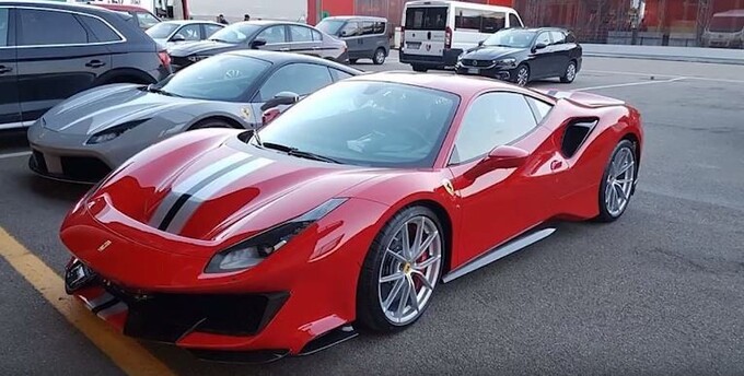 Diện mạo của xe Ferrari 488 Pista

