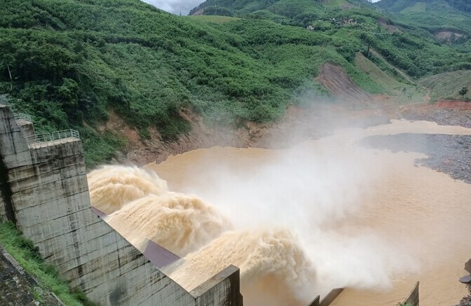 Dự báo, năm 2022 có khoảng 4-6 cơn bão ảnh hưởng trực tiếp đến đất liền, nguy cơ bão di chuyển phức tạp, dồn dập.