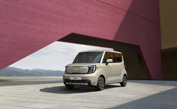 Hệ thống khung gầm vẫn dùng chung với Kia Morning, nhưng đã có nhiều thay đổi trong thiết kế, trang bị cũng như khả năng vận hành.