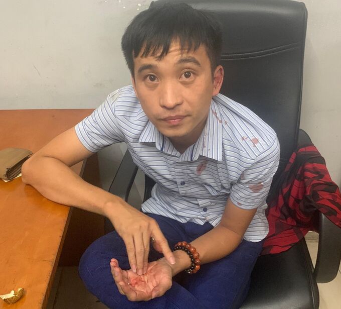 Tài xế Ngô Công Hán tại cơ quan công an