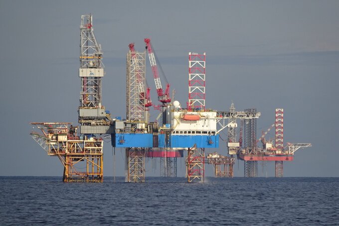 Hiện toàn quốc có gần 300 công trình biển đã, đang xây dựng và vận hành trên biển - Ảnh VR