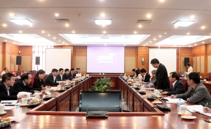 Toan canh buoi lam viec(3)