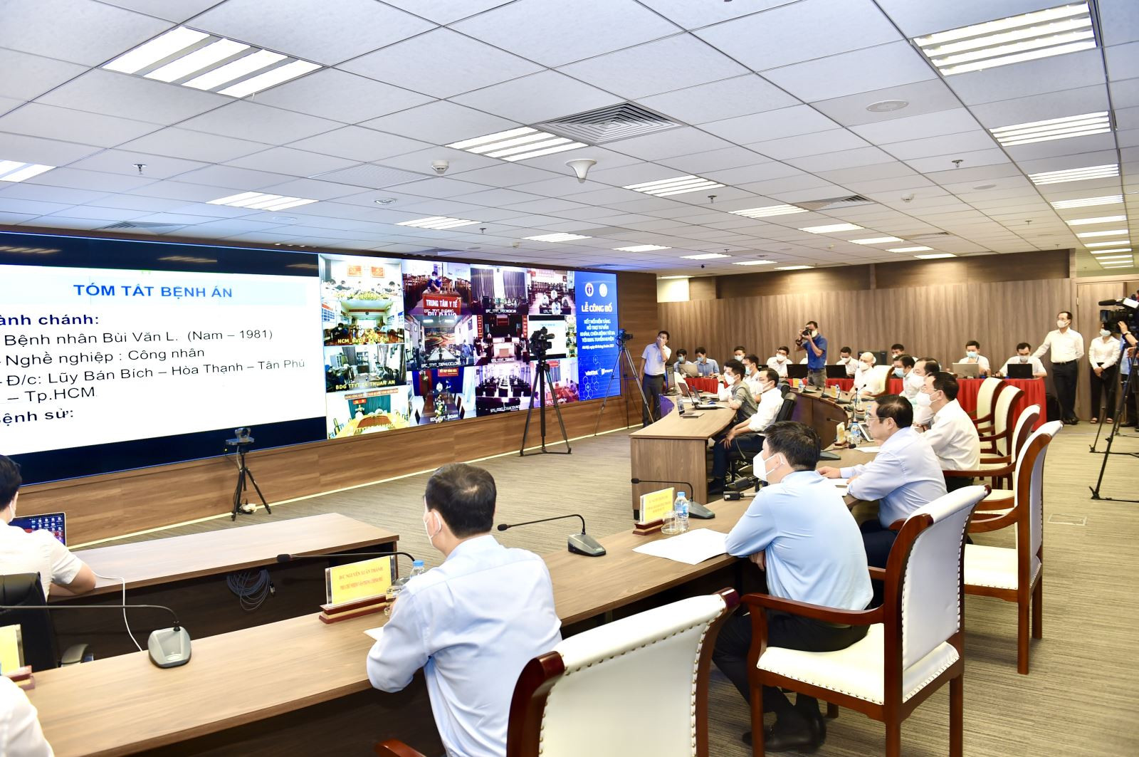 B93D8E55-F296-4049-A81E-4253F63B99A7