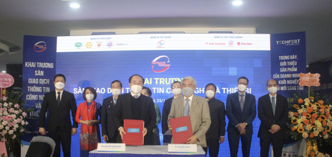 anh 3 các đơn vị ký kết