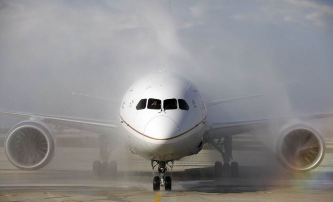 ss-130111-inside-dreamliner-jsw-01.ss_full