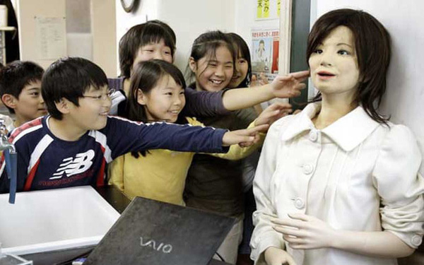 photo1535935855135-1535935855135818774730